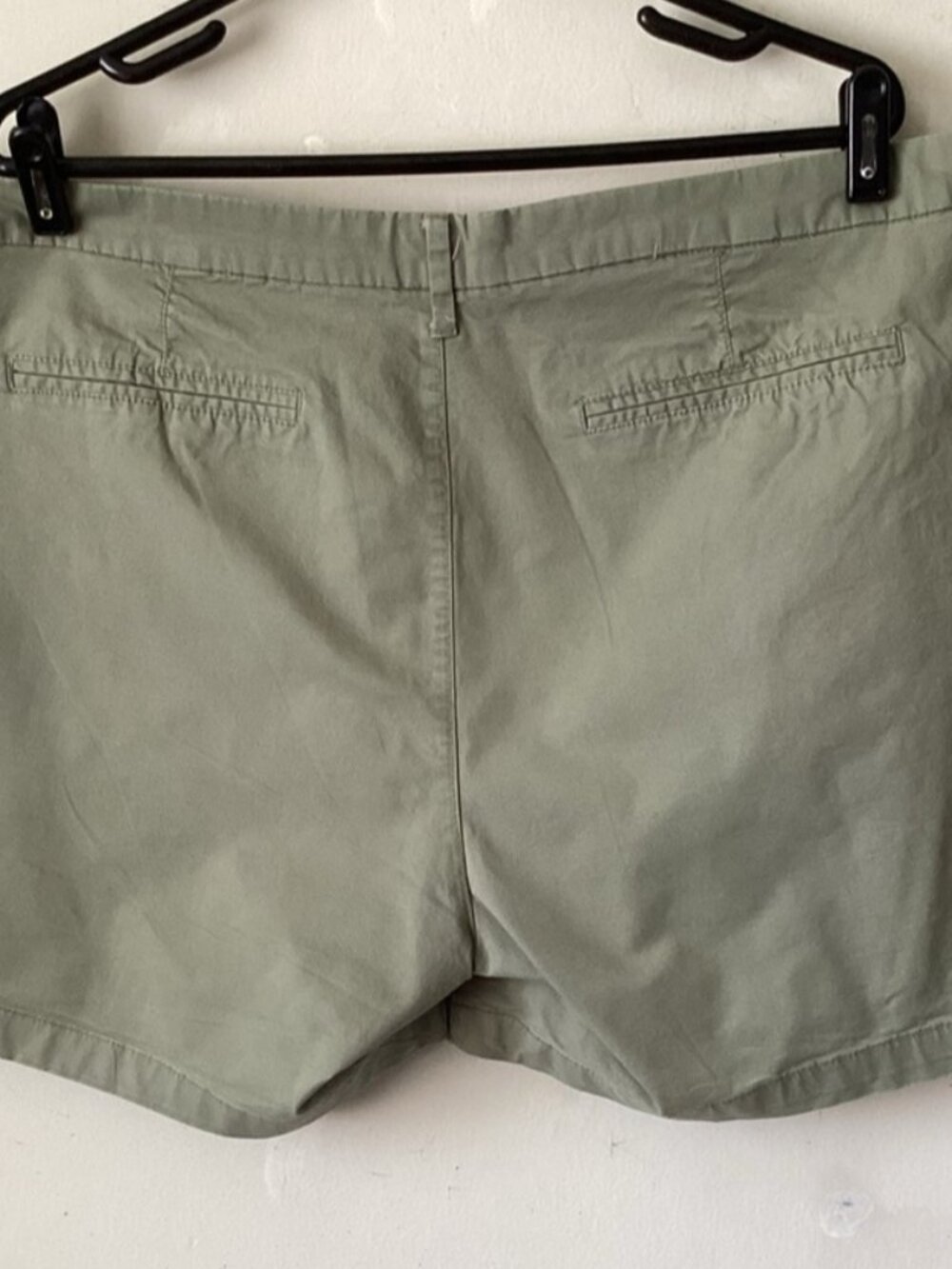 Chino Shorts in Olive - Picture 2 of 2